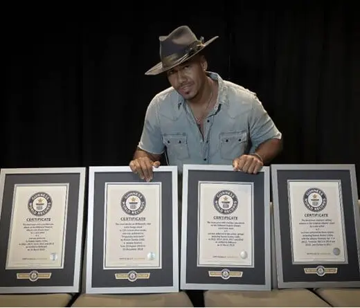 Romeo Santos se estrena como recordista oficial de Guinness World Records.